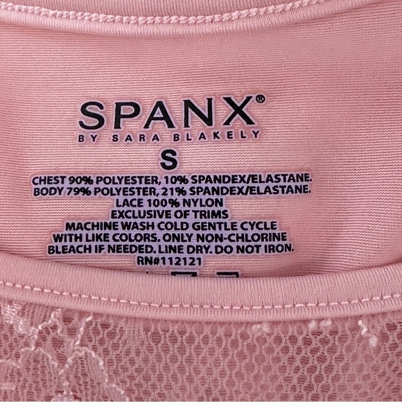 NEW SPANX Floral Lace Bateau Tank Top Illusion Neckline Rosebud Pink Size Small - Picture 9 of 9